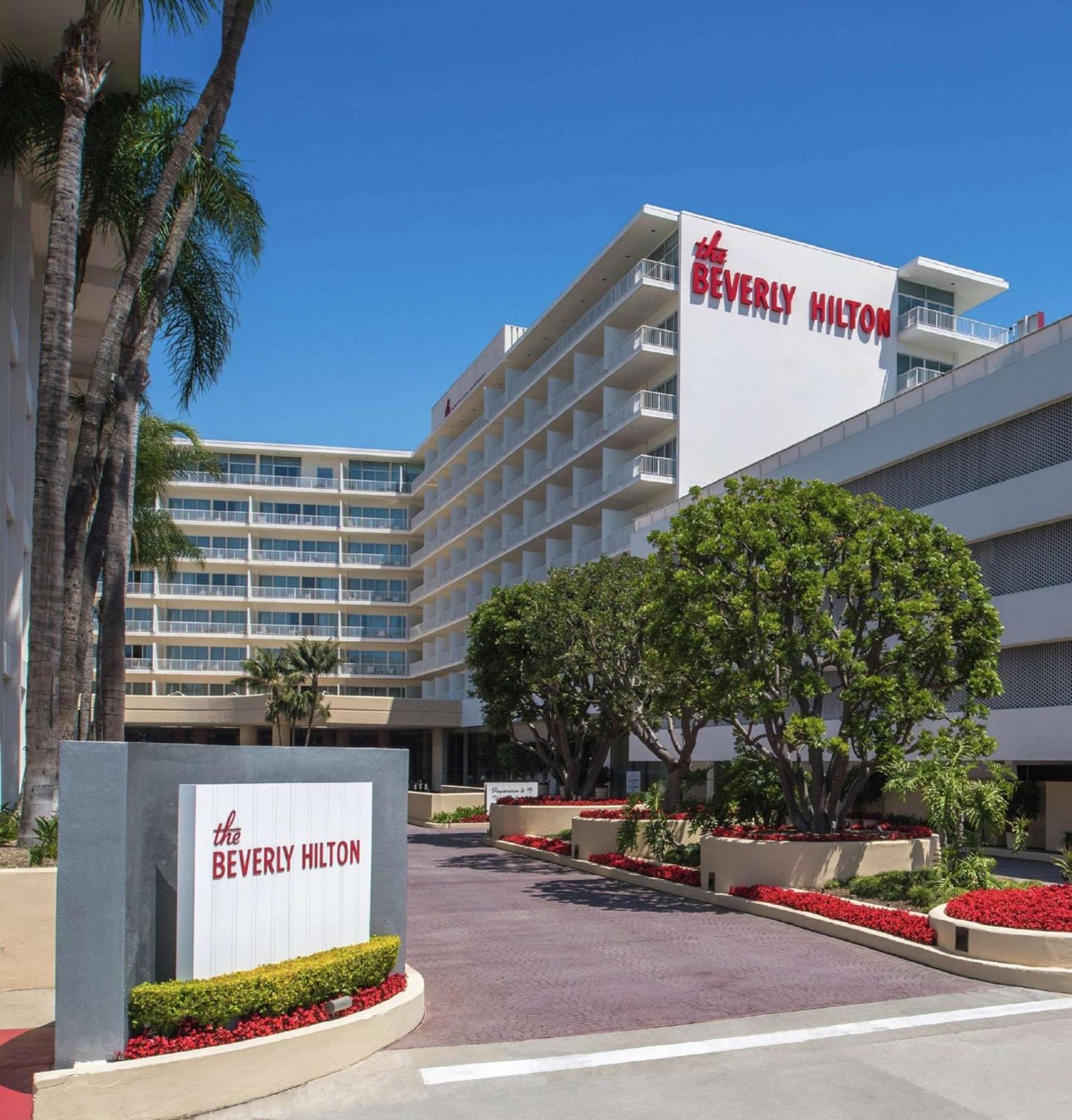 The Beverly Hilton Los Angeles Exterior photo